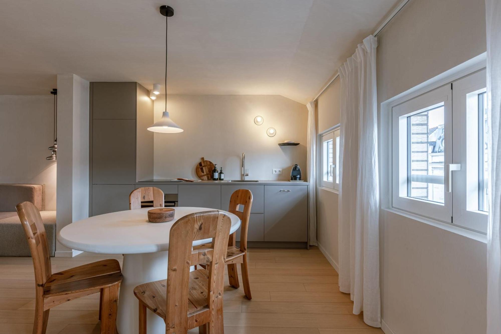 Huswell - Urban Getaway For Two In The Heart Of *